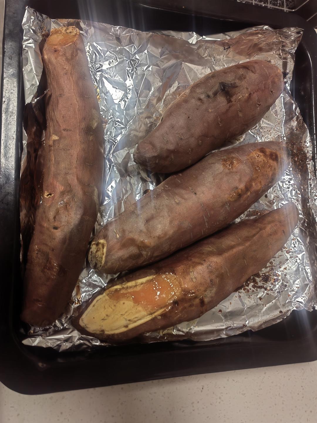 【糯唧唧的烤红薯】糖油四溢皮肉分离外糯里嫩吸溜着吃！