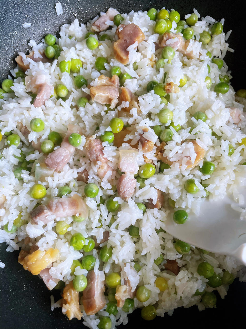 超简单又好吃的咸肉豌豆饭