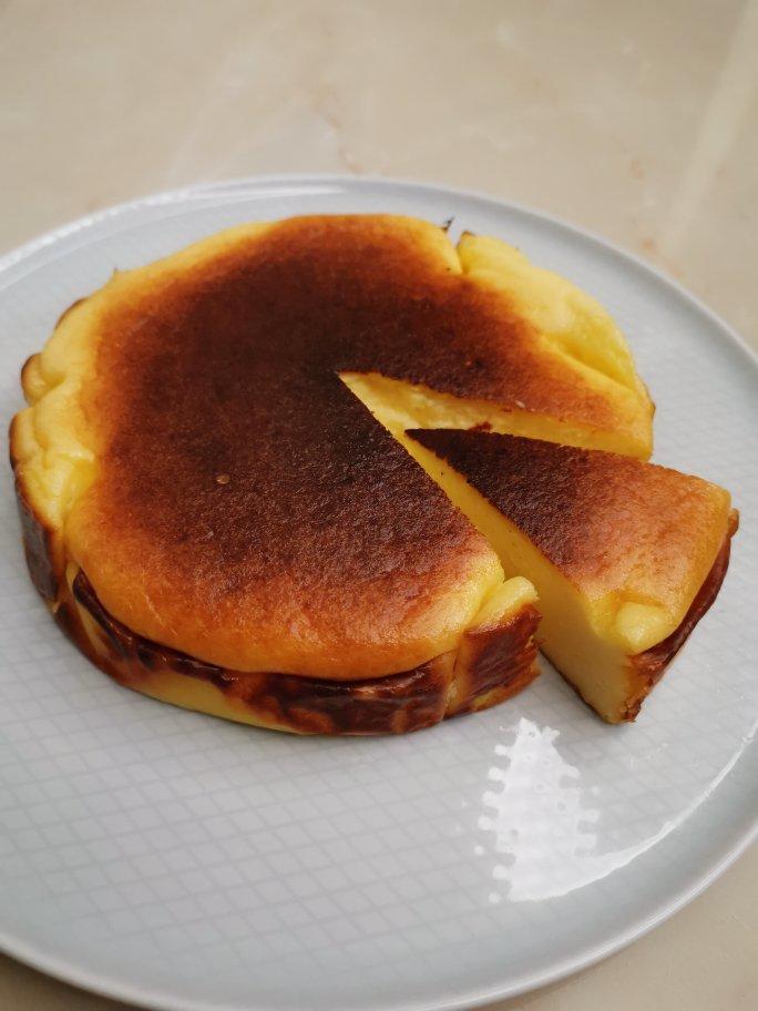 巴斯克式烤芝士蛋糕[超简单][搬运]