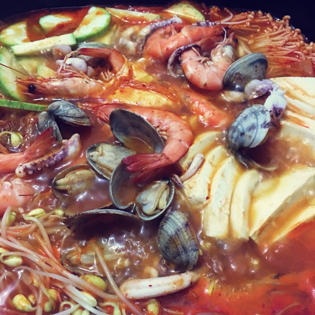 韩式泡菜海鲜锅Haemul Jeongol