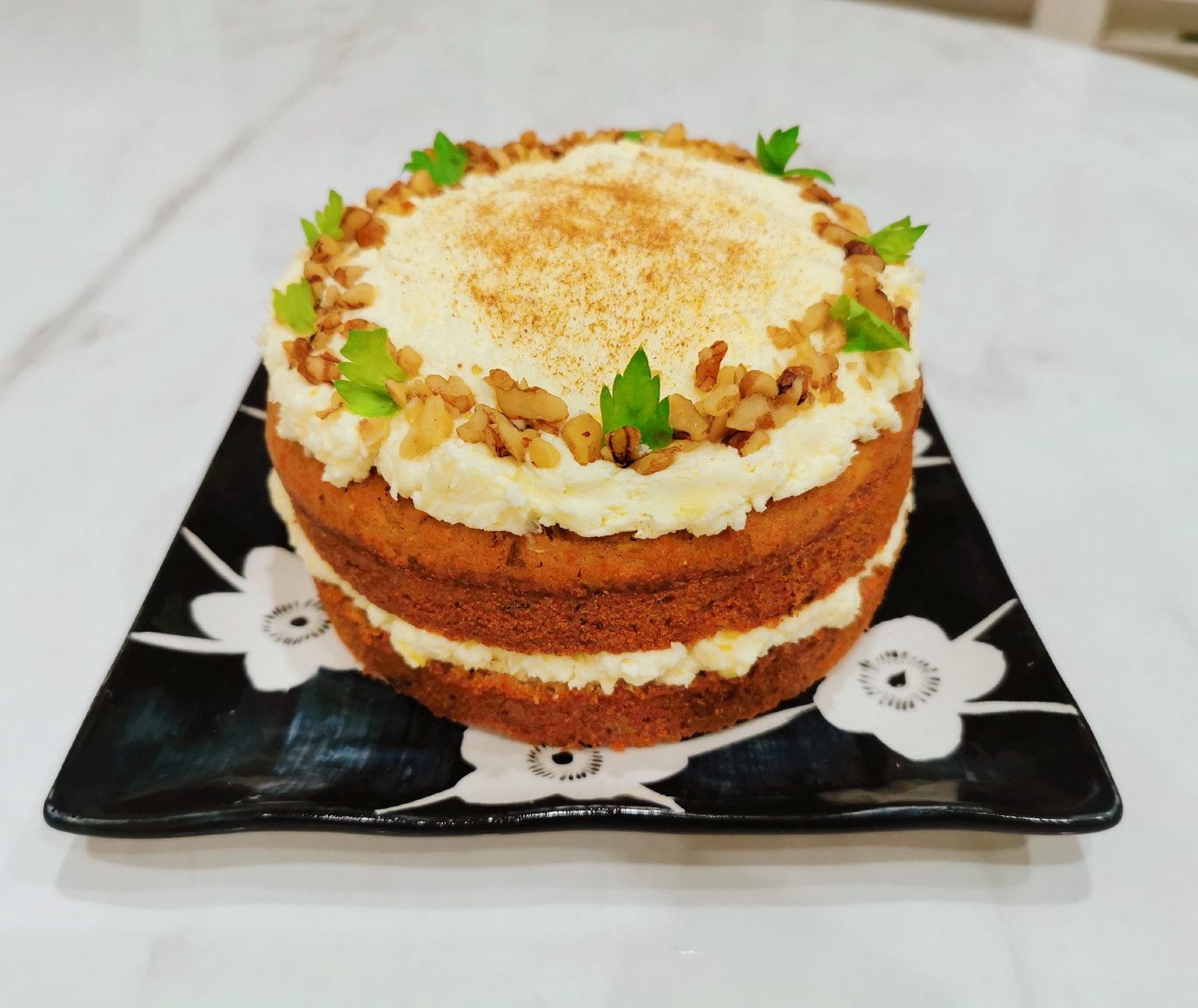 坚果胡萝卜蛋糕/香甜不腻的改良配方+装饰手法/烘焙视频蛋糕篇12「美式蛋糕」