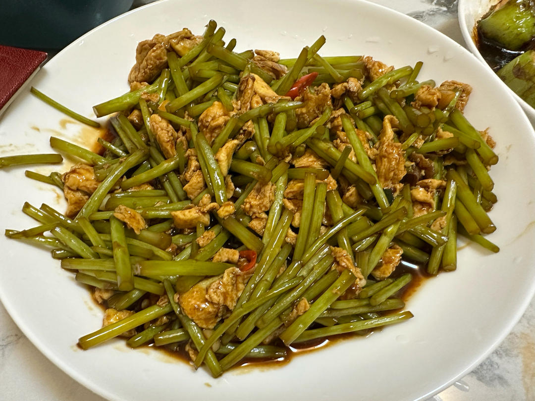 芦蒿炒鸡蛋