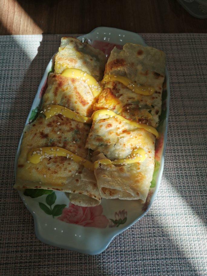 鼓大泡的鸡蛋灌饼