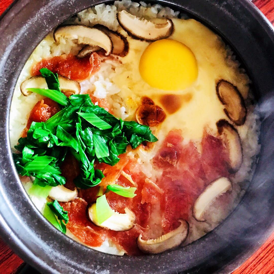 广式腊味煲仔饭