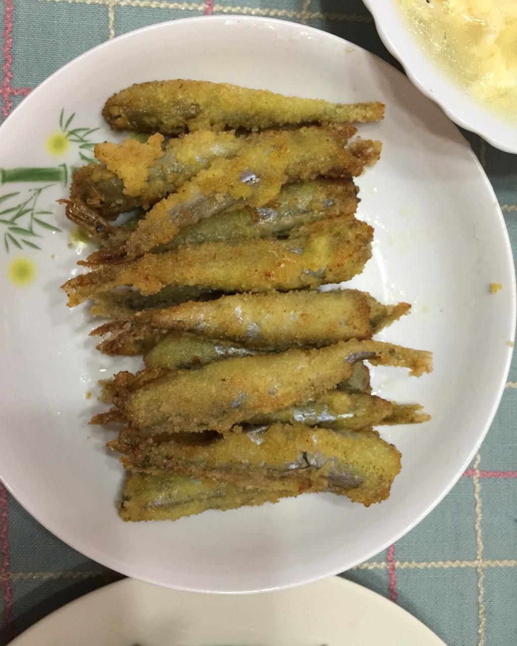 酥炸多春鱼