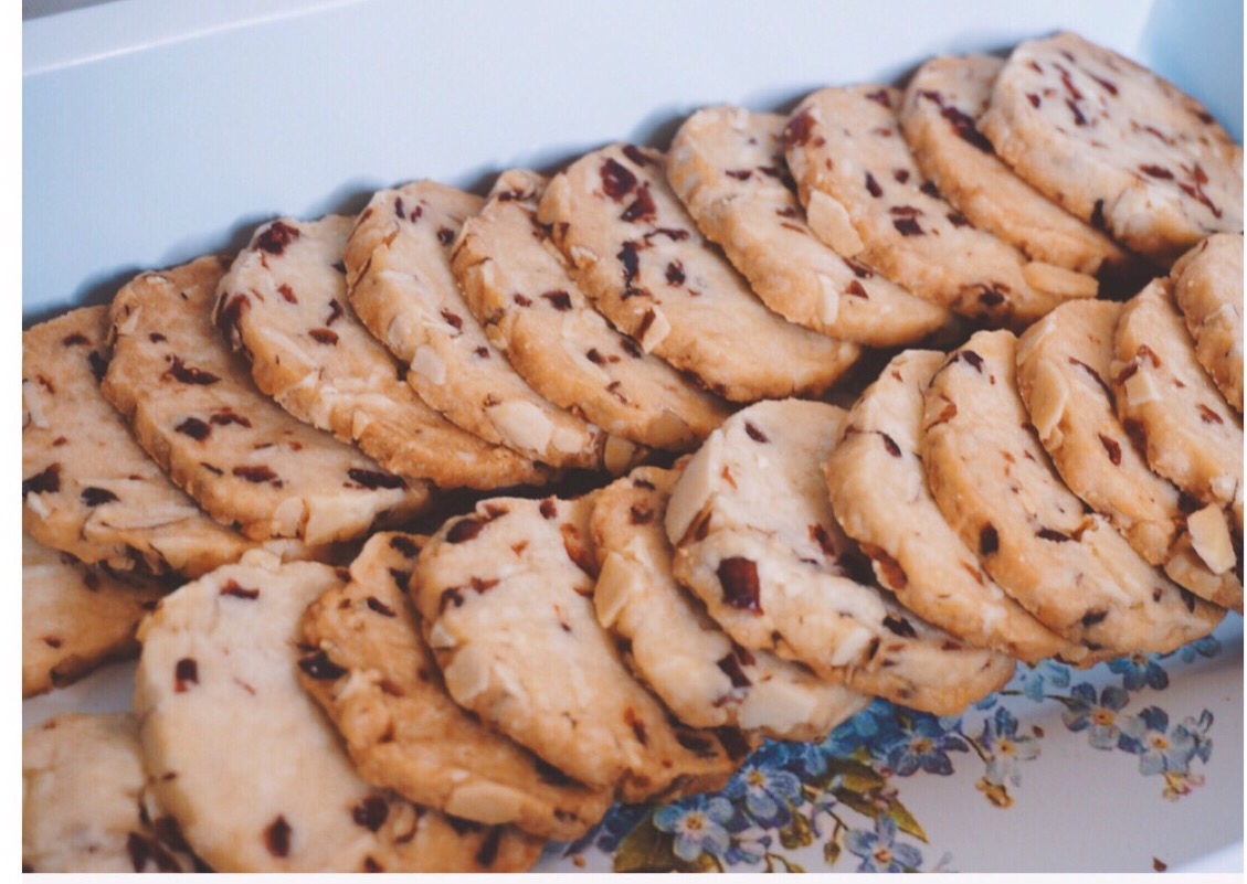 简单又好吃的酥脆蔓越莓饼干的做法
