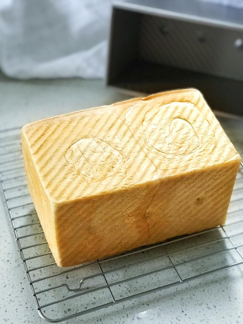 无糖的橄榄油纯素吐司——一次发酵也能夺命拉丝软