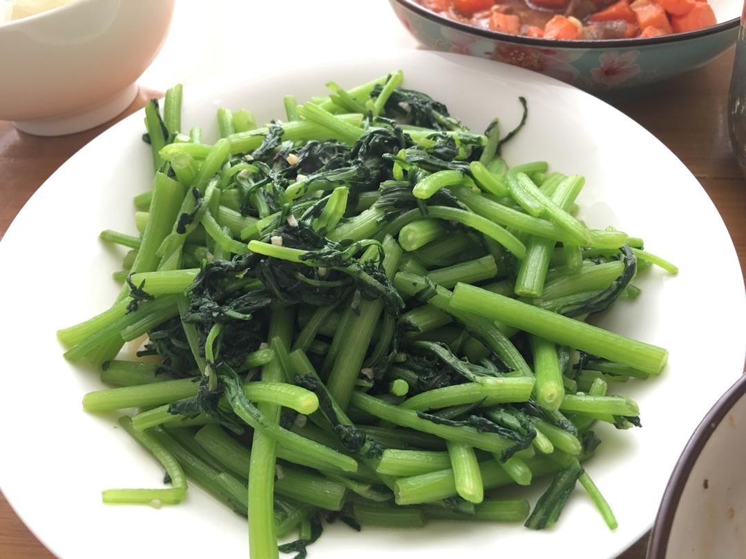 蒜蓉蒿子杆