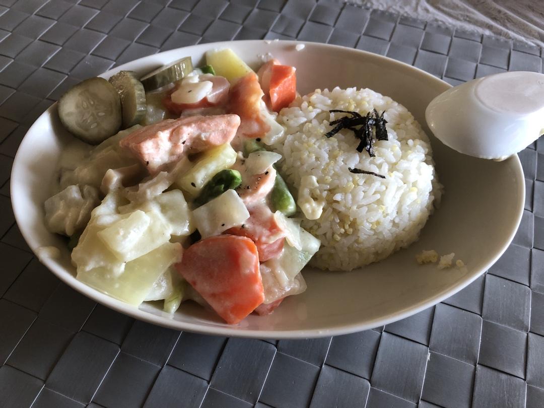 三文鱼奶油炖菜+芝士焗饭【曼食慢语】