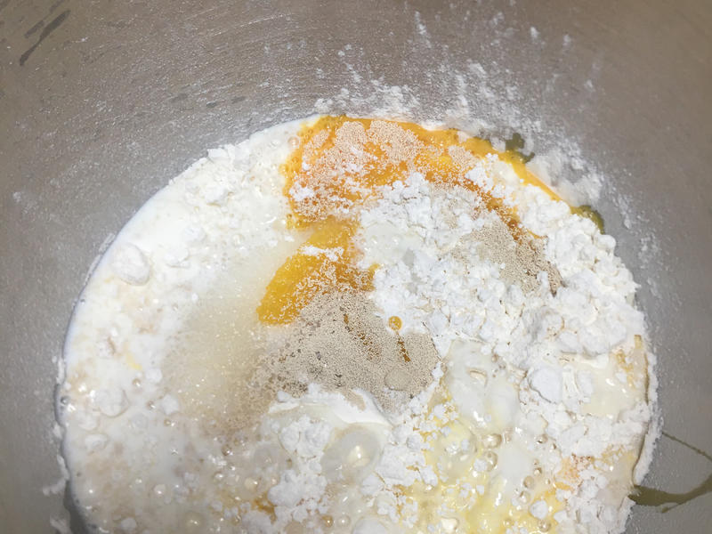 纯奶手撕吐司的做法 步骤1