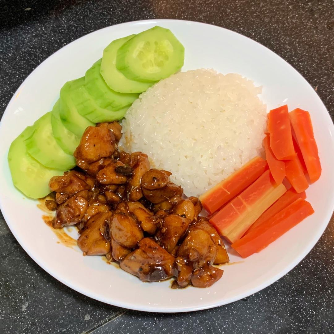 蜜汁照烧鸡肉饭