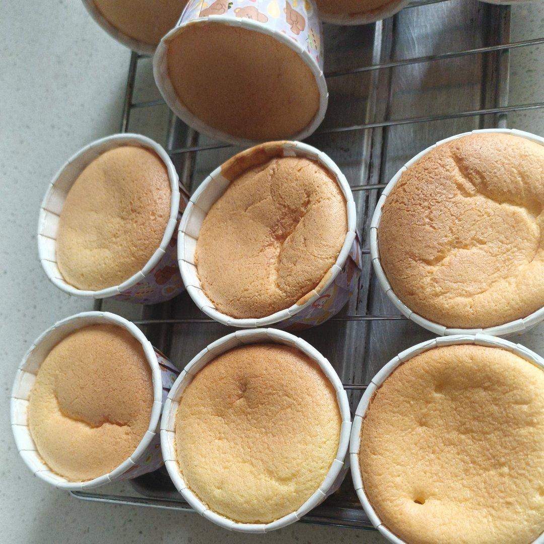 超好吃的纸杯蛋糕