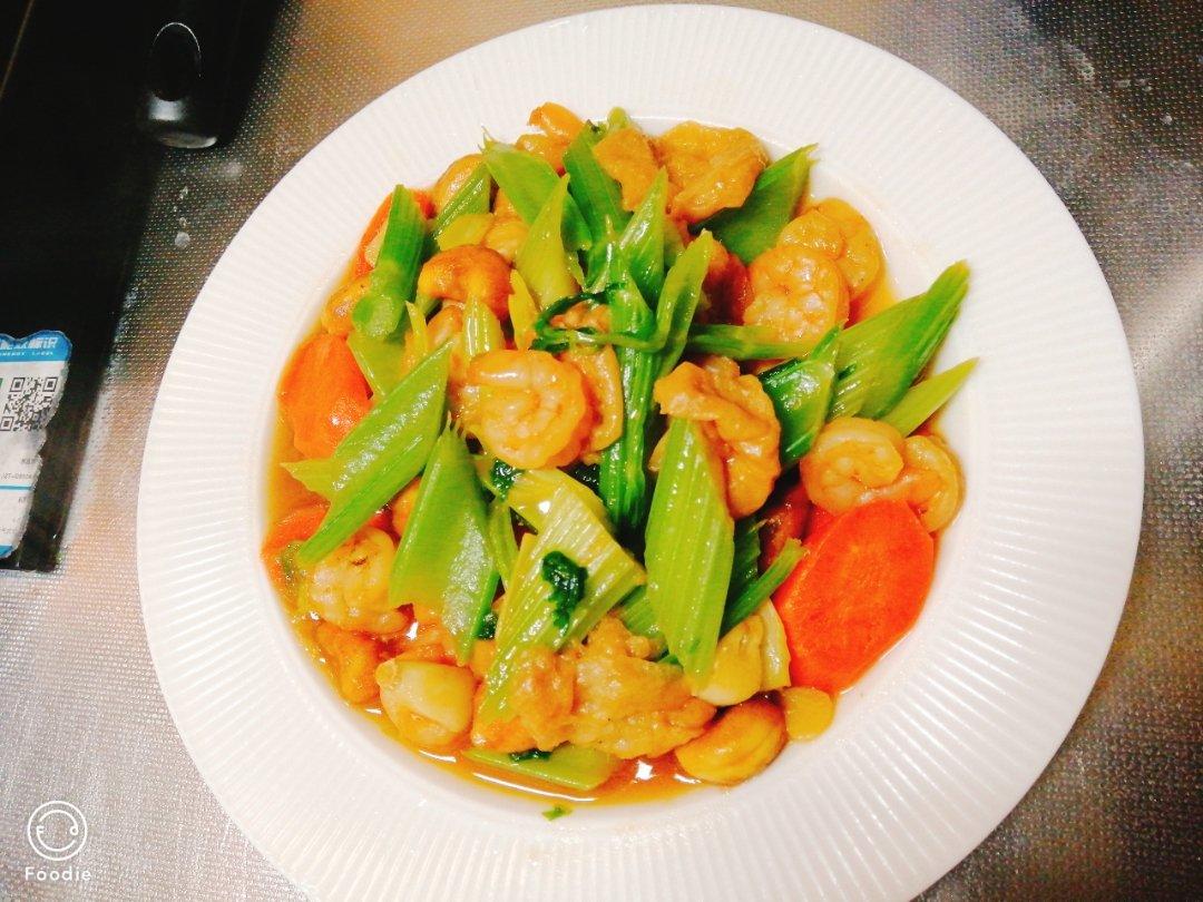 【生酮】虾仁核桃炒西芹