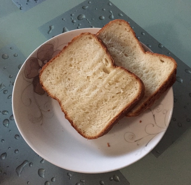 超级好吃的原味面包（面包机版）