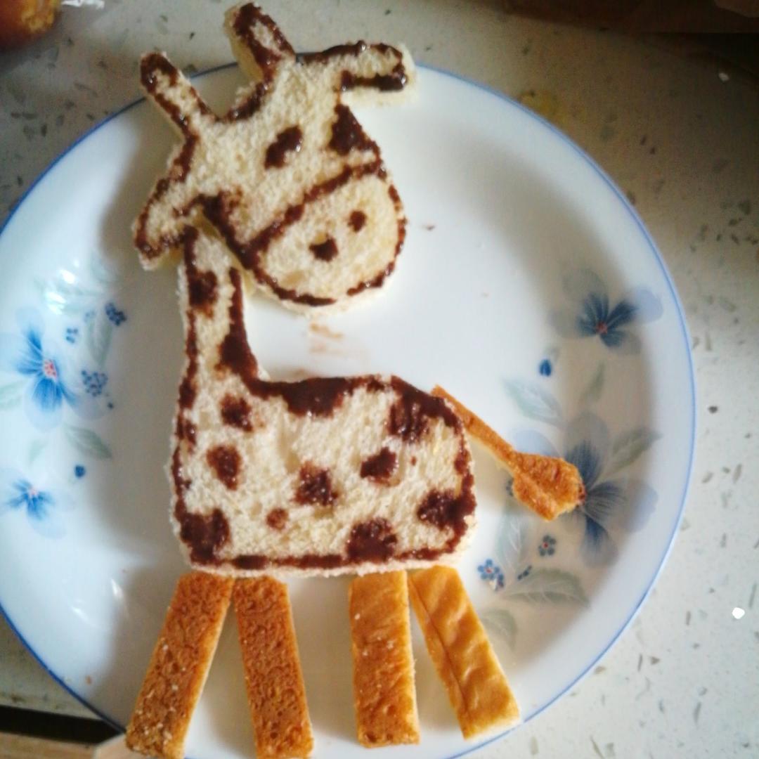 创意趣味儿童餐—长颈鹿的回眸（自制吐司版）