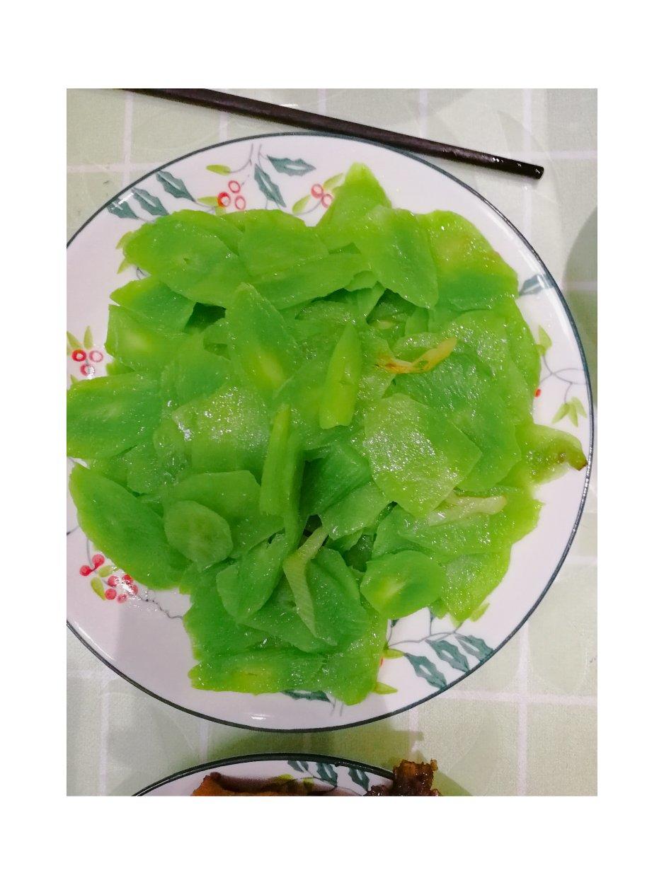 莴笋炒肉片