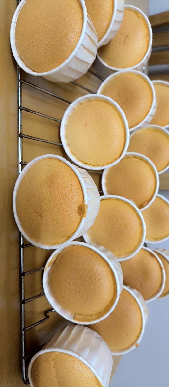 不塌陷不开裂不缩腰杯子蛋糕分享