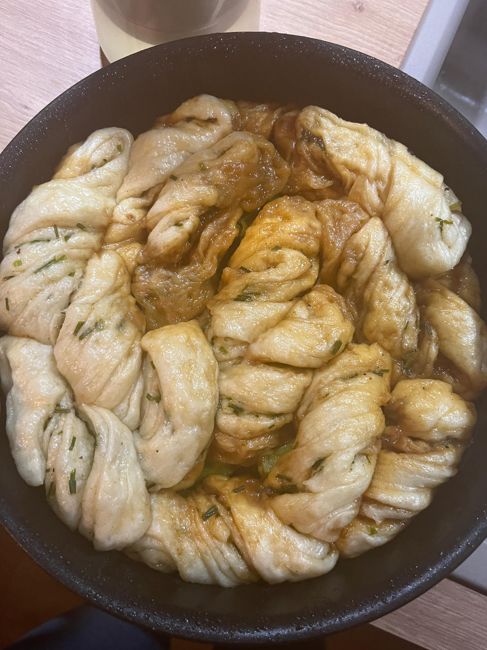 焖卷子（排骨茄子豆角底）