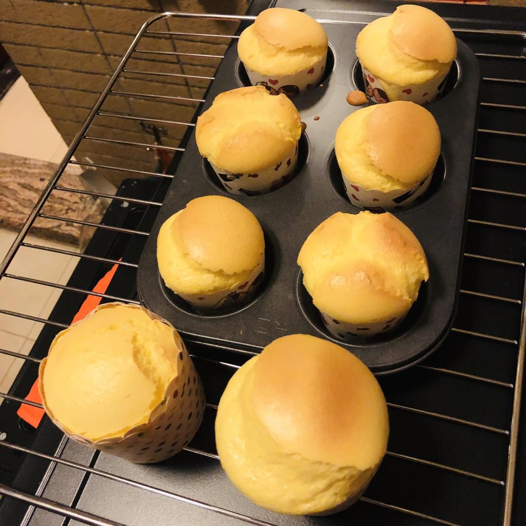 炼乳纸杯蛋糕