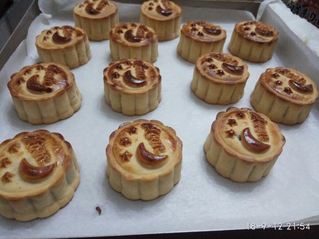 广式传统月饼