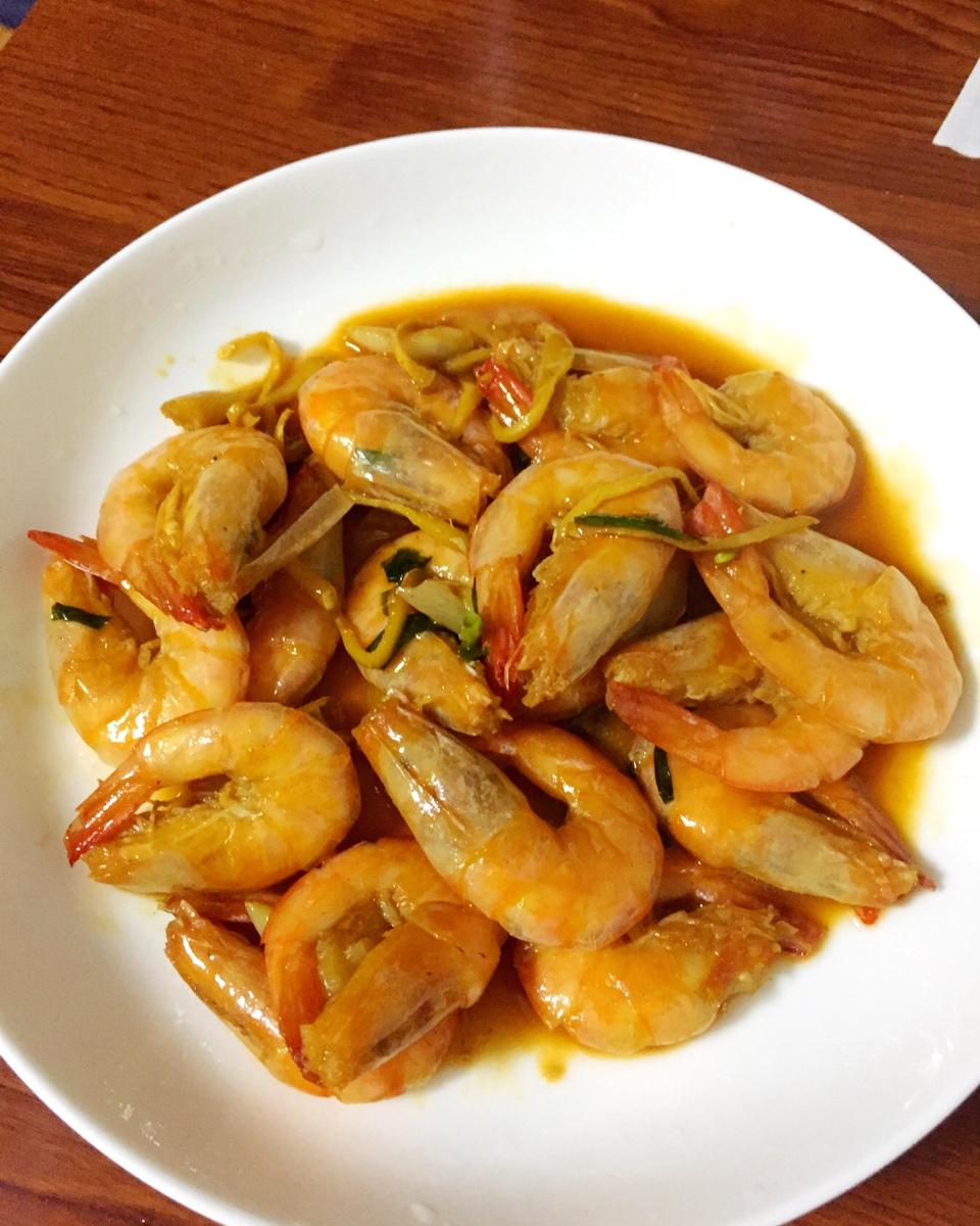 香到舔盘的油焖大虾（详解如何清理好一只虾）