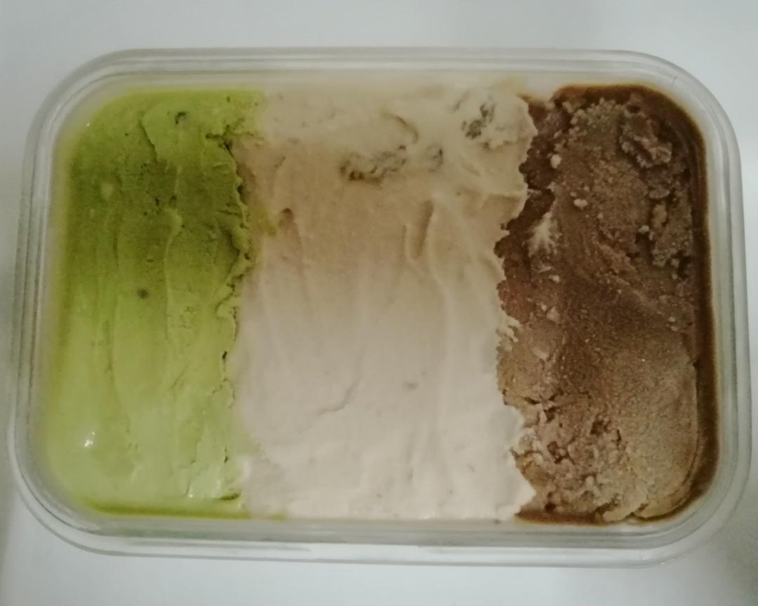 巨好吃的三色冰淇淋（柏翠冰淇淋桶）