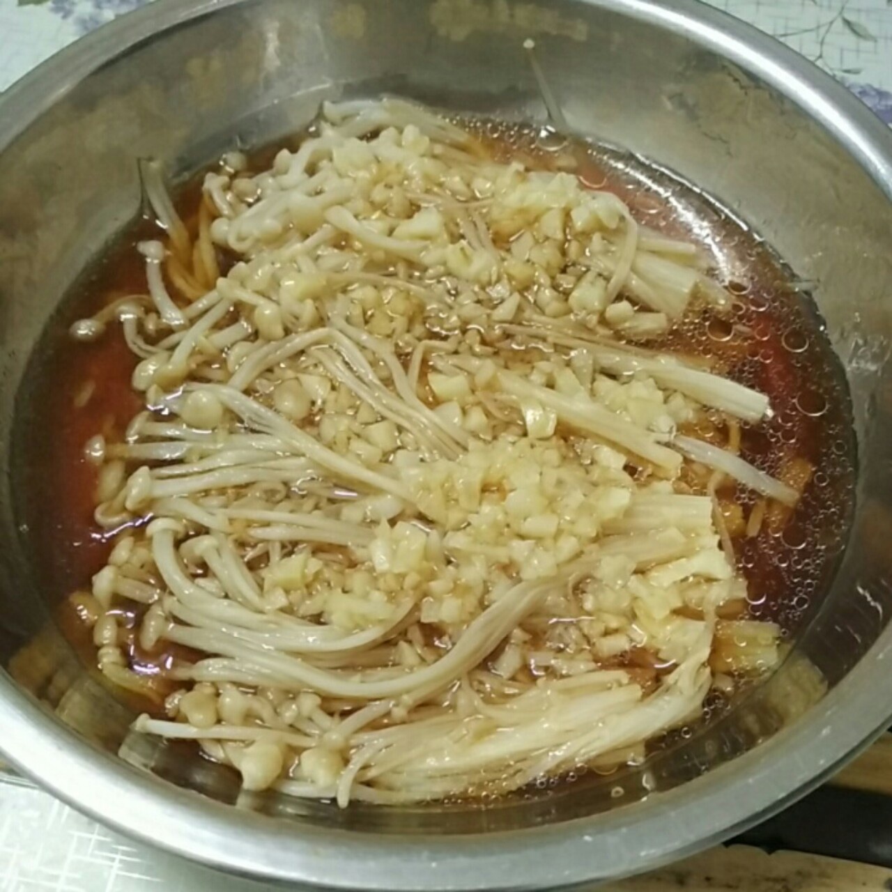 蒜蓉蒸金针菇