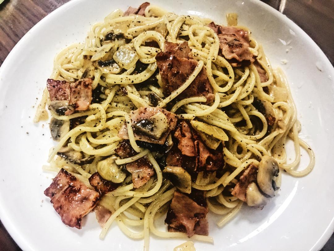 奶油培根（蘑菇）意面