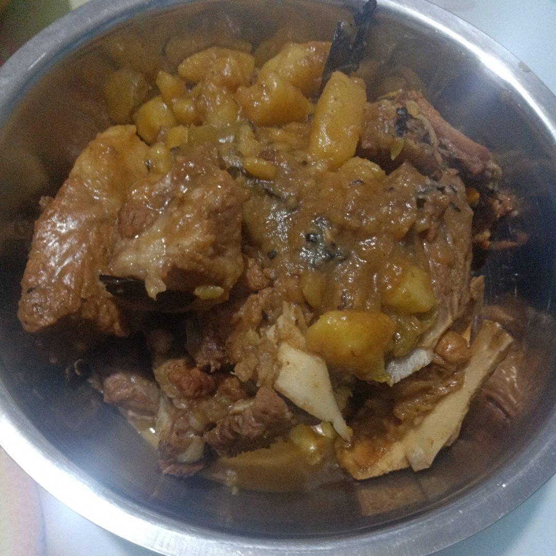土豆排骨（超好吃）