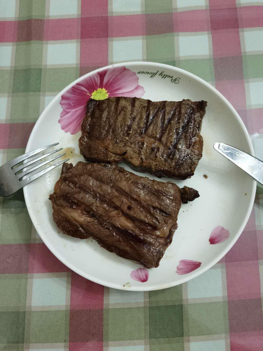 好吃到哭的煎牛排