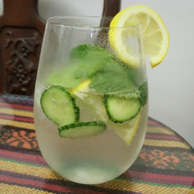 White Sangria 鸡尾酒