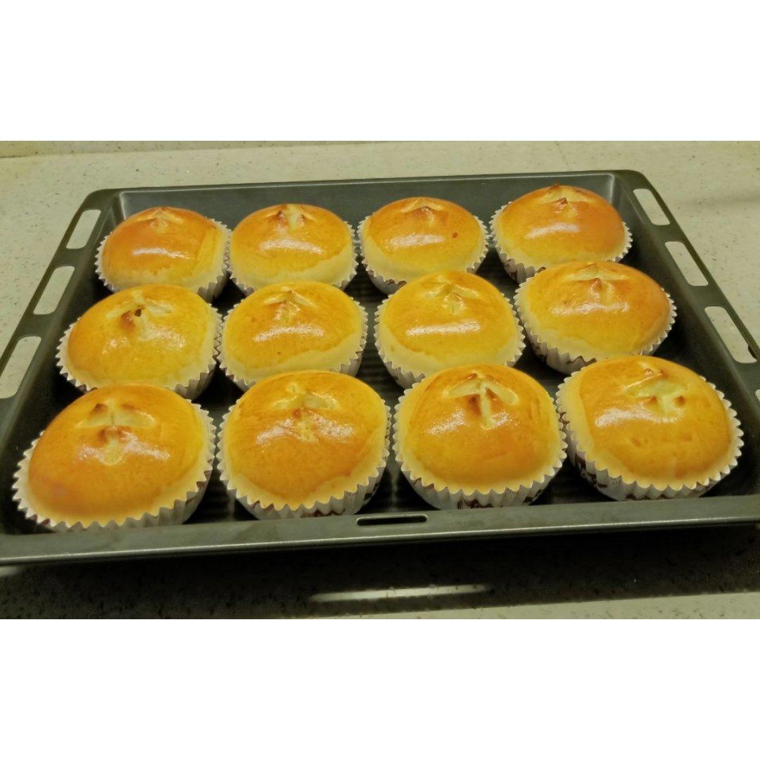 肉松玉米咸口小面包