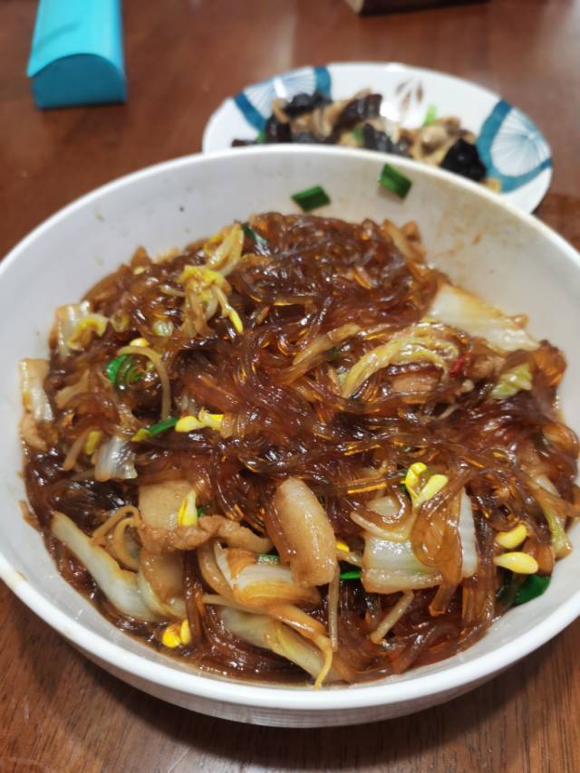 猪肉白菜炖粉条好吃到哭😭