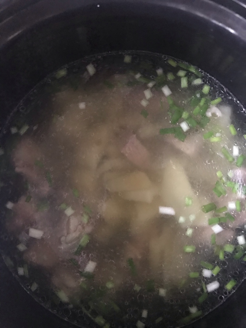 土豆排骨汤