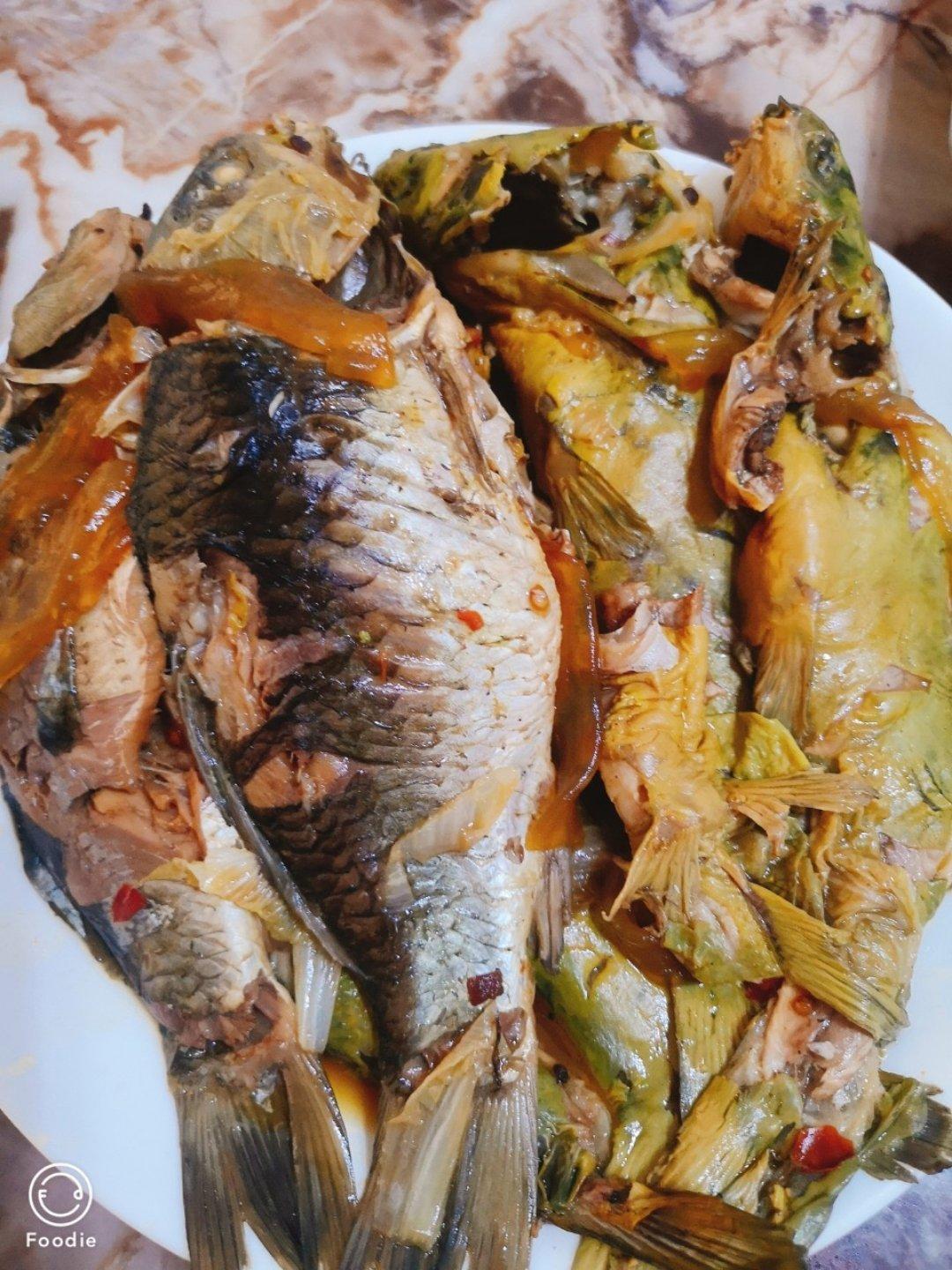 鱼，饼子一锅鲜