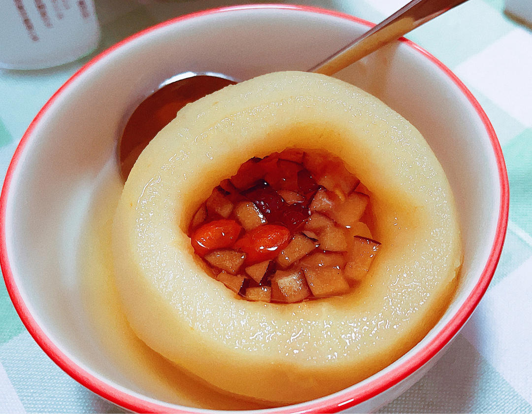 冰糖炖雪梨(化痰止咳)