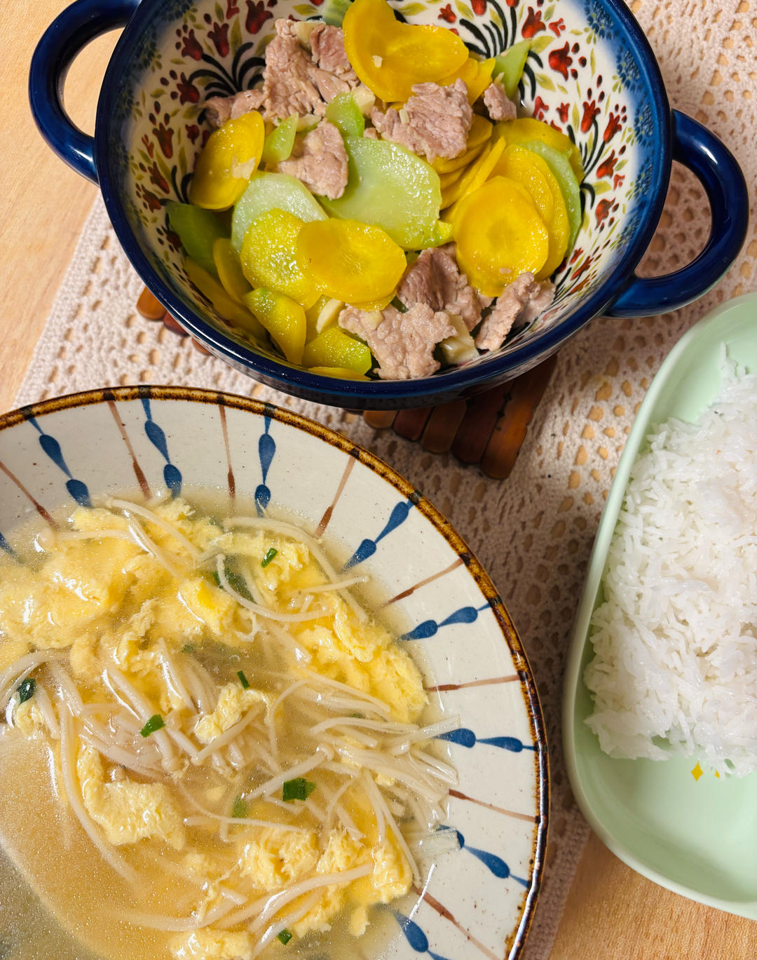 莴苣胡萝卜炒肉