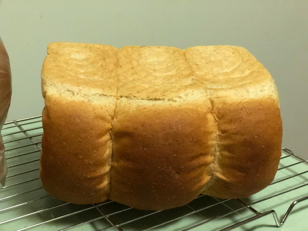 牛奶面包卷【3月北鼎烤箱食谱】