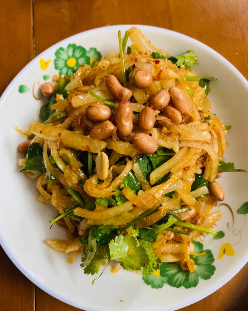 小巧玲珑星做的凉拌香菜萝卜丝