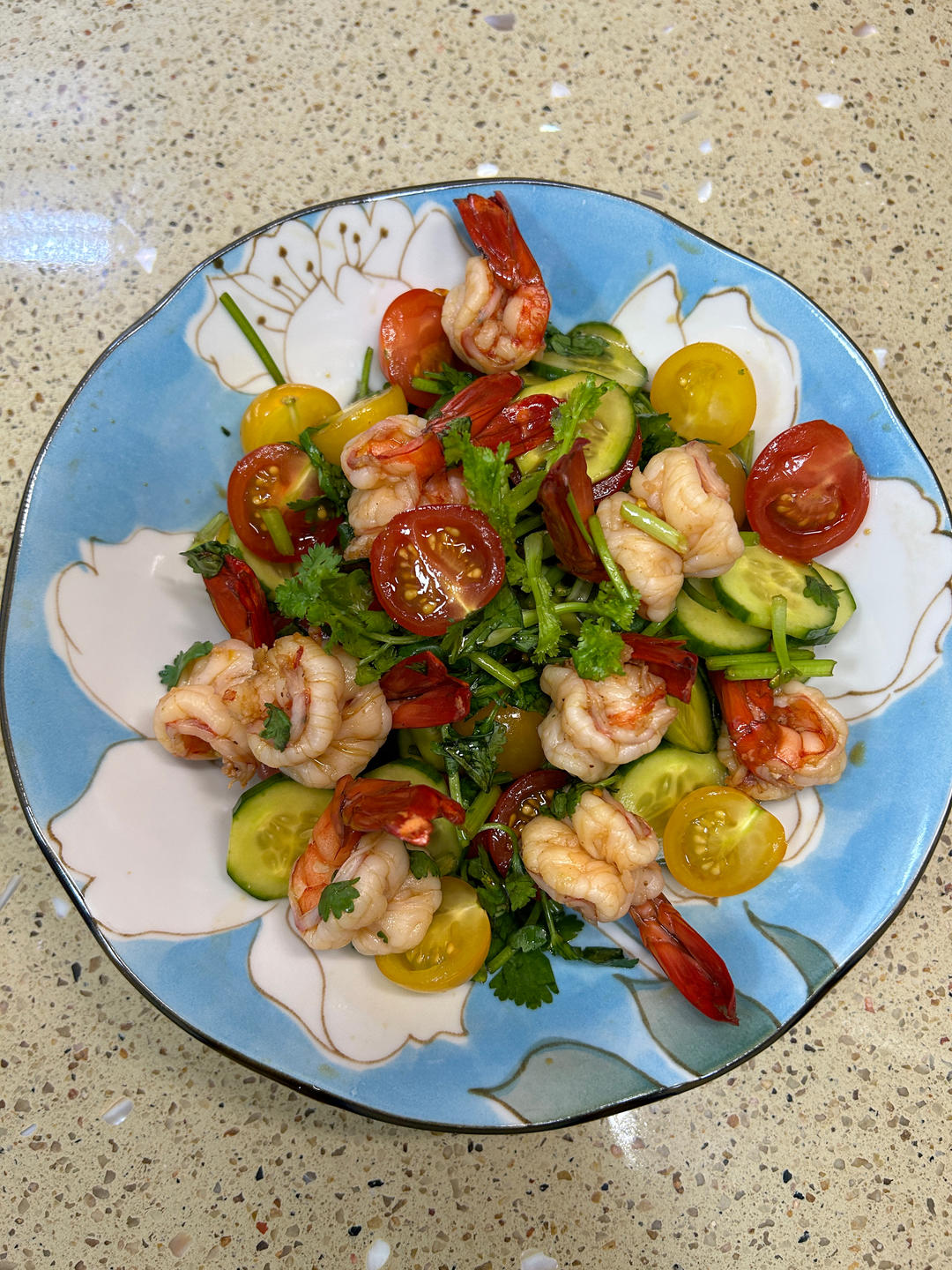 夏天就要吃清爽的！🍤虾仁这样拌，鲜美爽口！营养师都夸赞👍