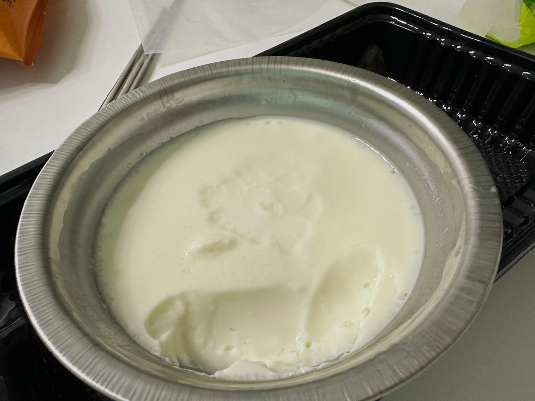 奶香十足没有双皮的假双皮奶（消耗蛋清淡奶油）生酮奶冻