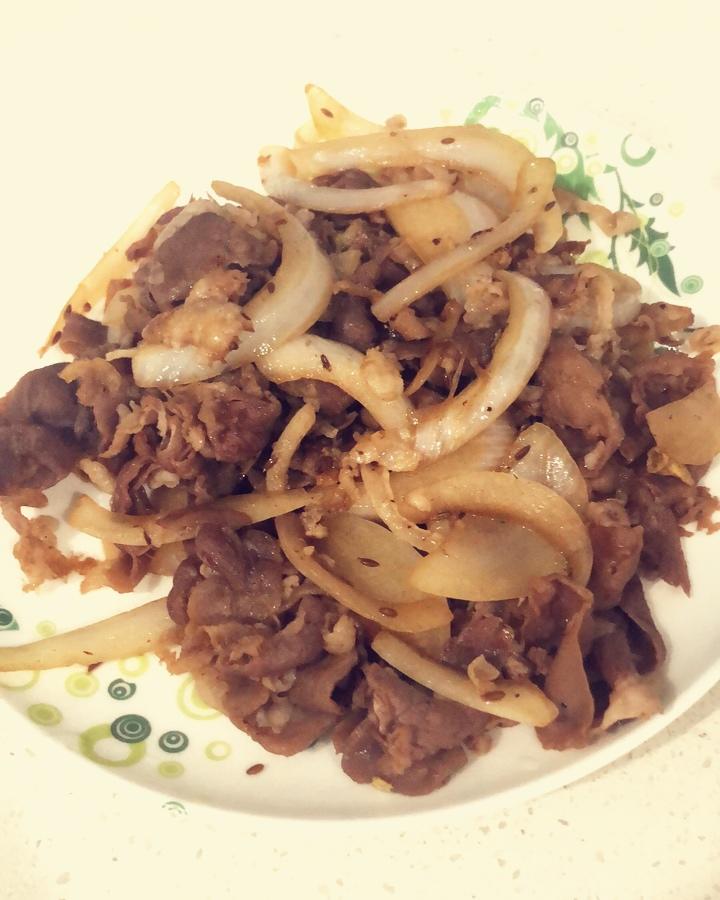 洋葱孜然羊肉片