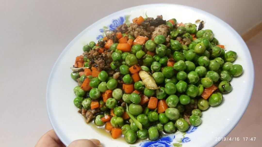 豌豆橄榄菜炒肉