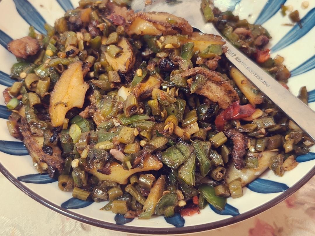 鲍鱼辣椒炒肉，湘菜界的大佬，简单又好吃