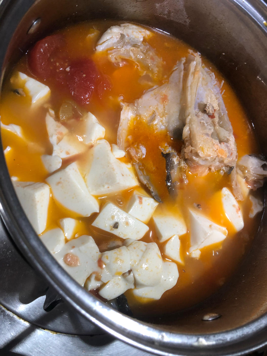 三文鱼头豆腐汤