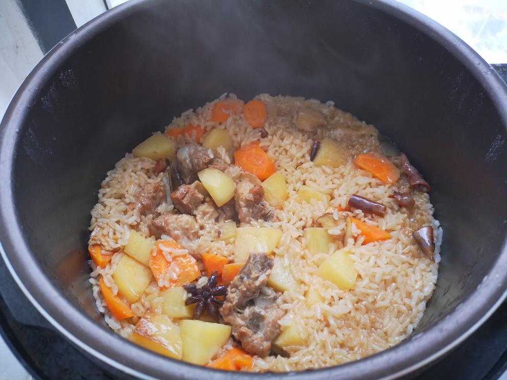 排骨闷饭