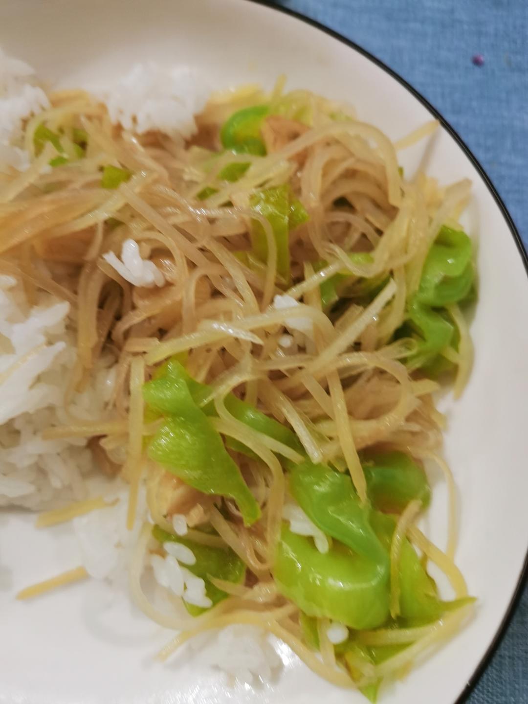 青椒土豆丝（炒制不粘锅，入口不软烂）