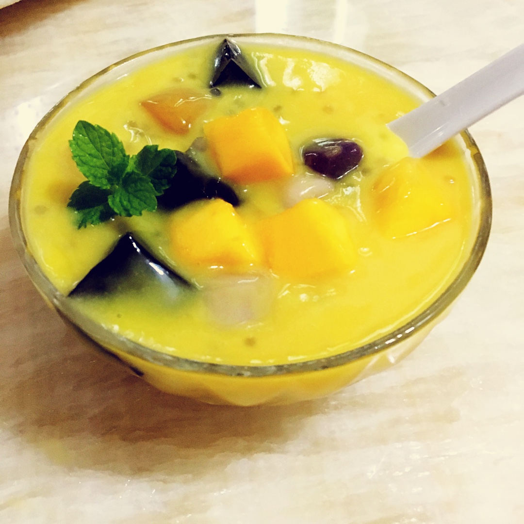 芒果椰汁西米露