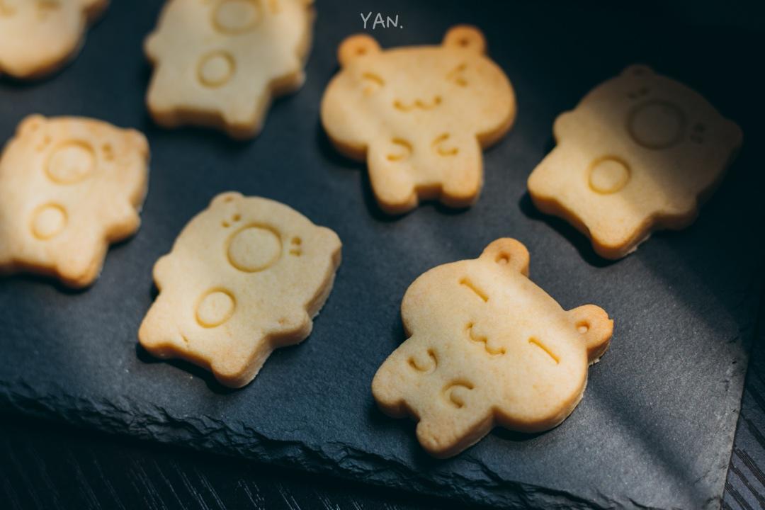 超简单！好吃又平整的糖霜饼干底的做法（附贴心小提示哦）