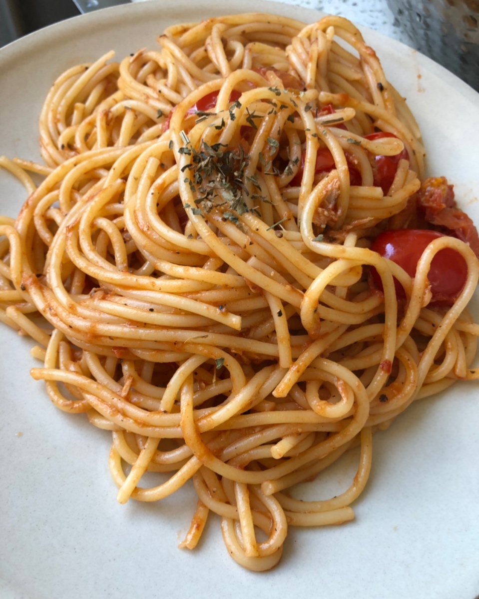 金枪鱼番茄酱意大利面 Spaghetti
